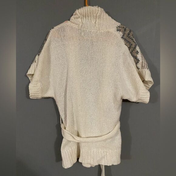 Old Navy Short Sleeve Cardigan Size Small - Picture 2 of 4